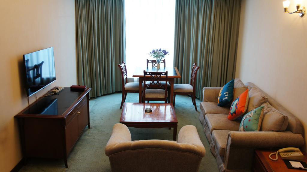 Ramada By Wyndham Pearl Guangzhou-Canton Fair Free Shuttle Bus Экстерьер фото