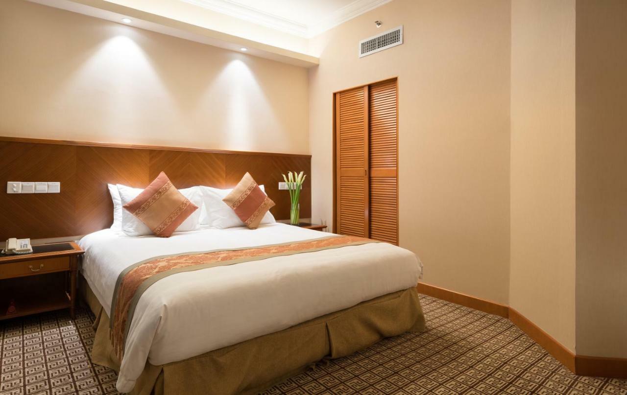 Ramada By Wyndham Pearl Guangzhou-Canton Fair Free Shuttle Bus Экстерьер фото